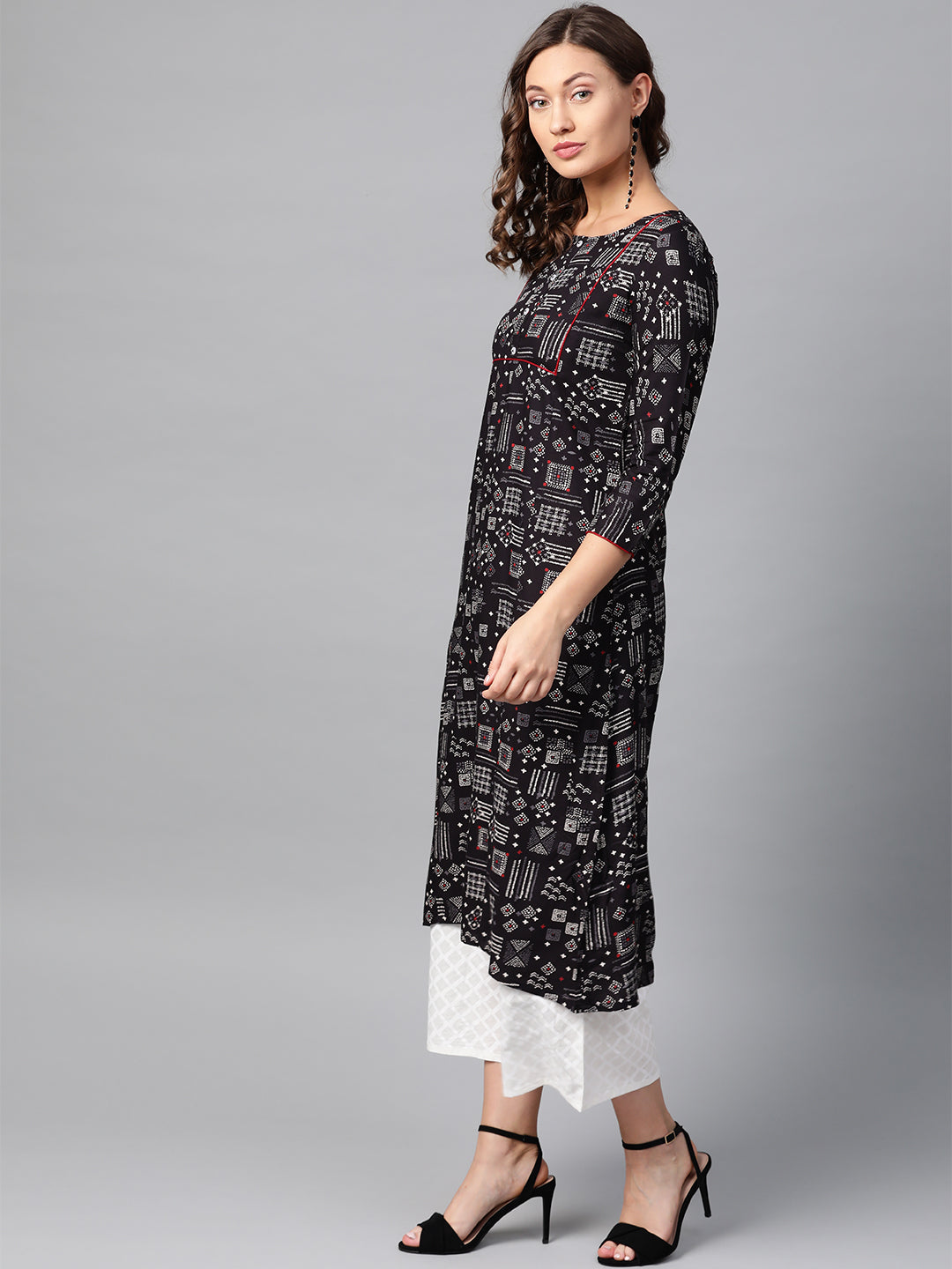 Anubhutee Women Black  Off-White Printed Kurta with Palazzos