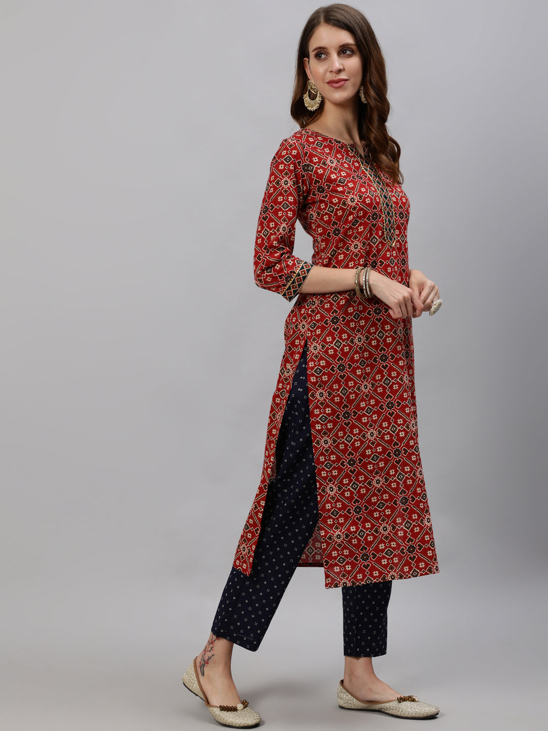 Anubhutee Women Maroon Ethnic Motifs Printed Gotta Patti Kurta with Trousers  Dupatta