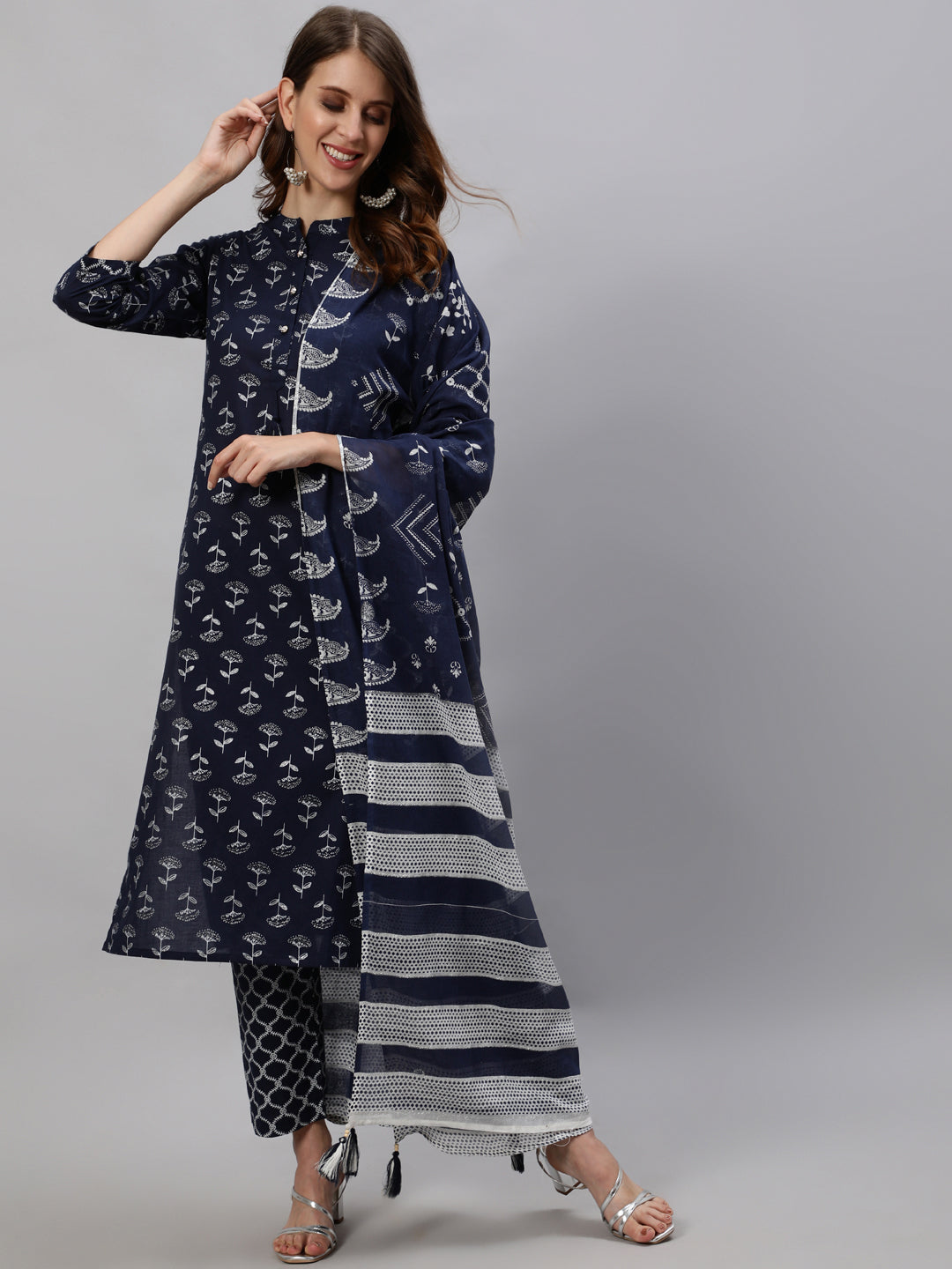 Anubhutee Women Blue Printed Kurta with Trousers  Dupatta