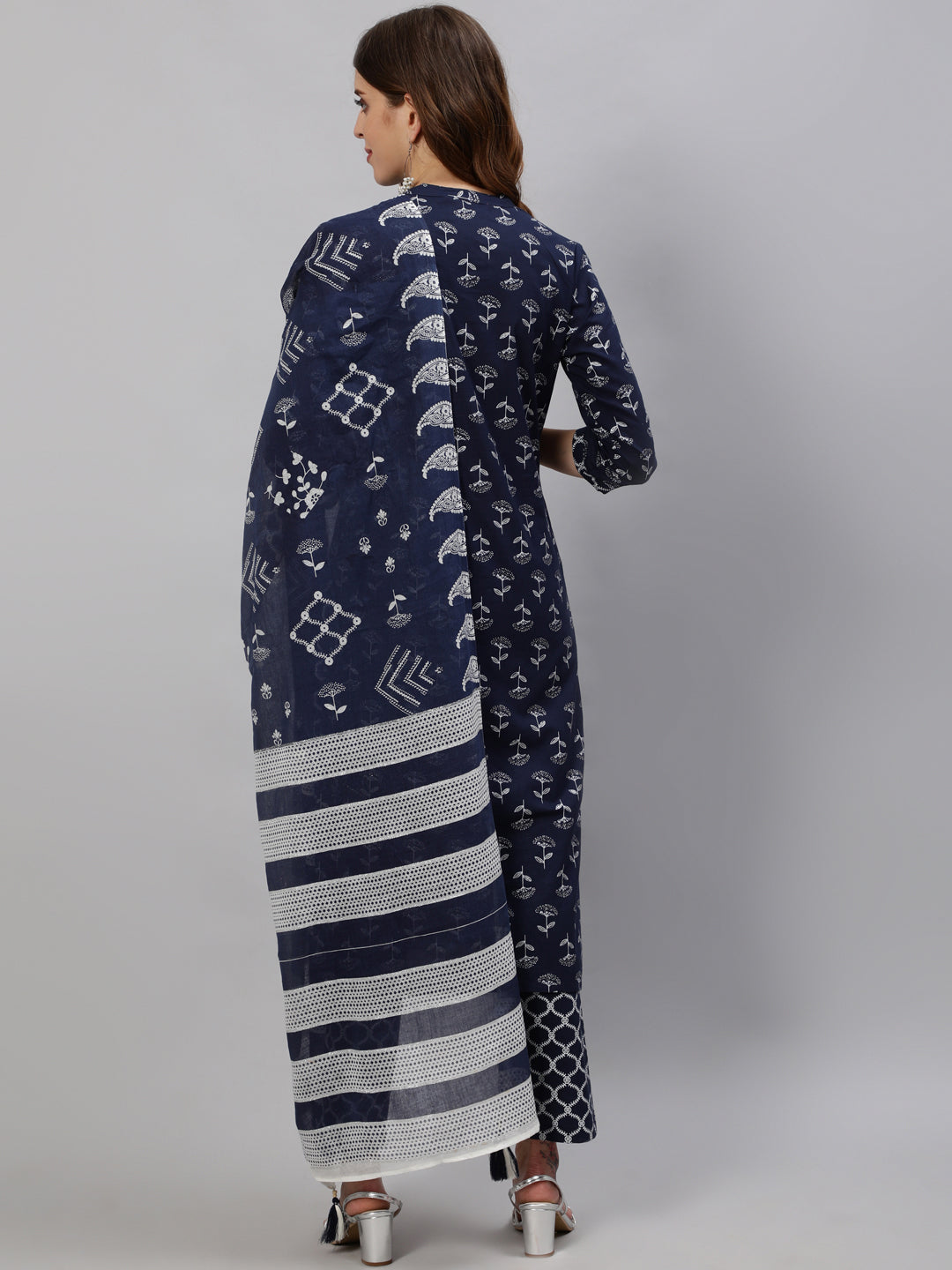 Anubhutee Women Blue Printed Kurta with Trousers  Dupatta