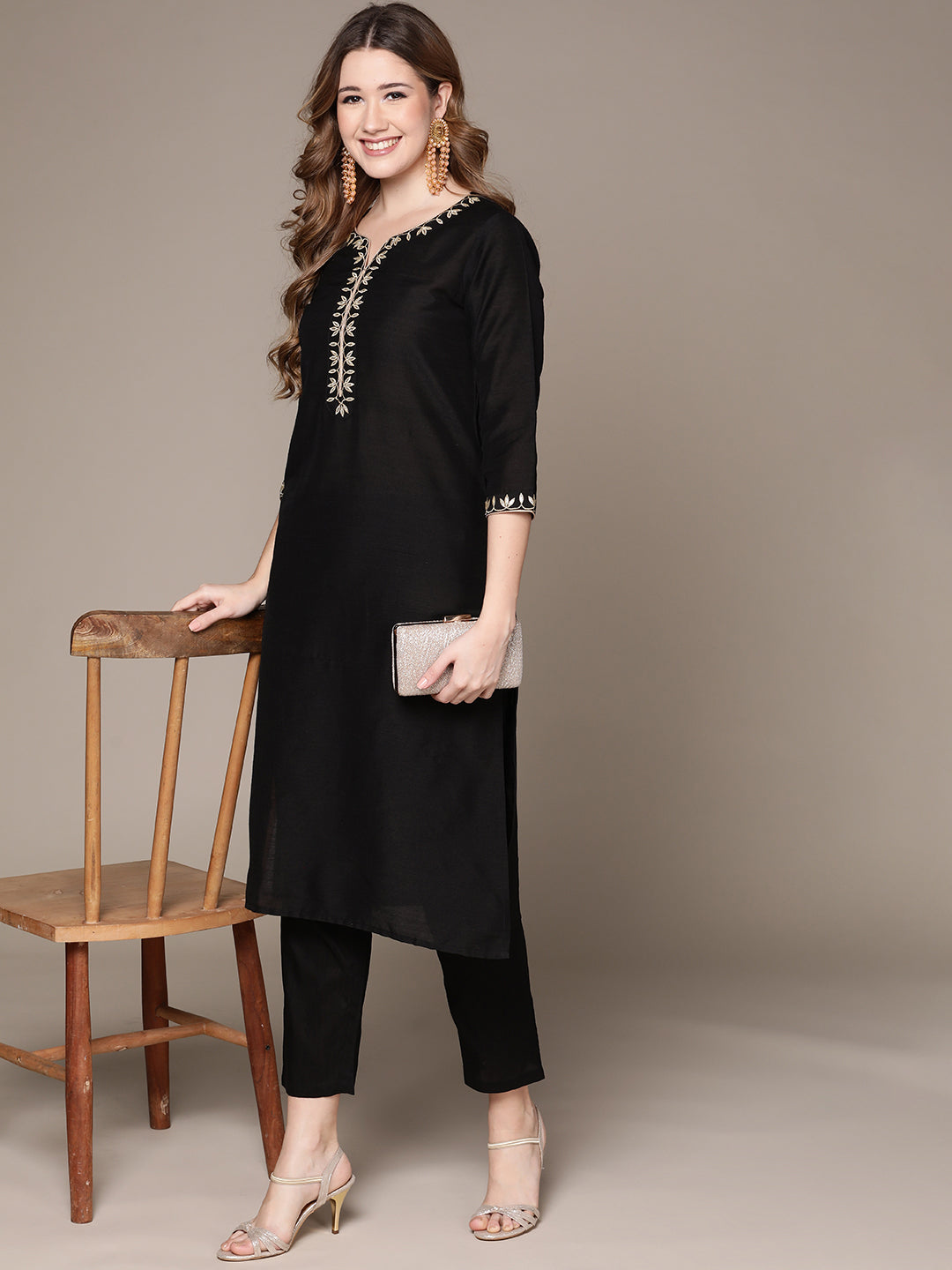 Anubhutee Women's Black Zari Embroidered Kurta Set with Trousers